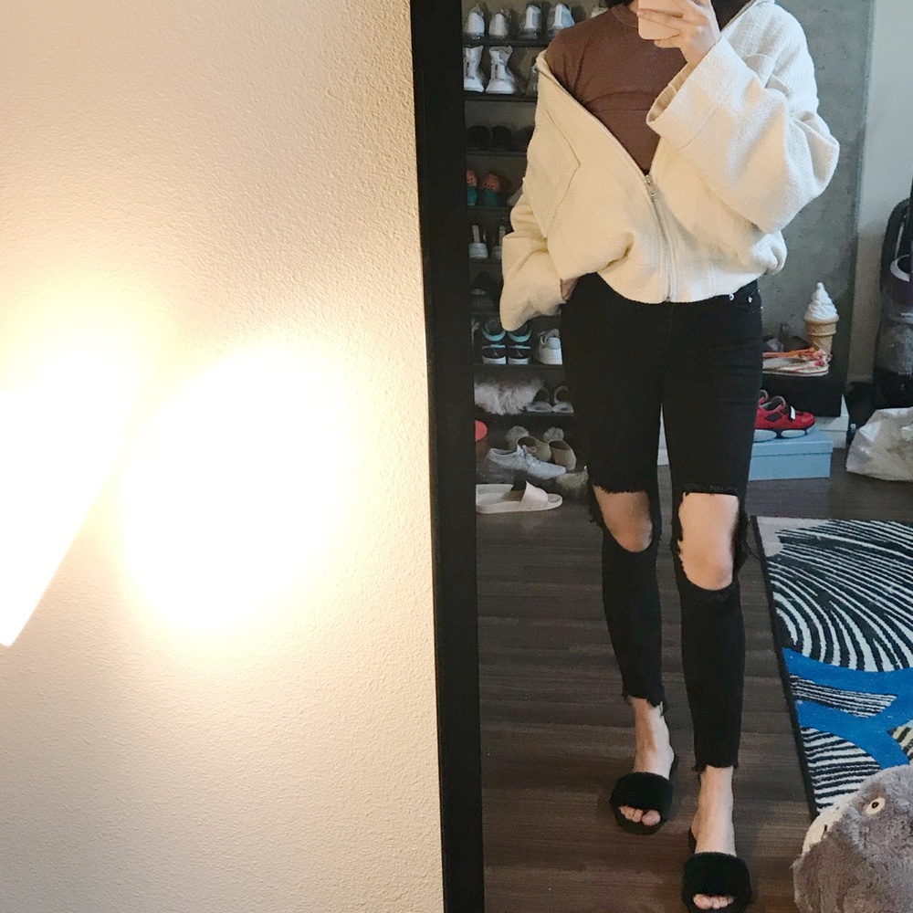 Black Ripped Jeans
